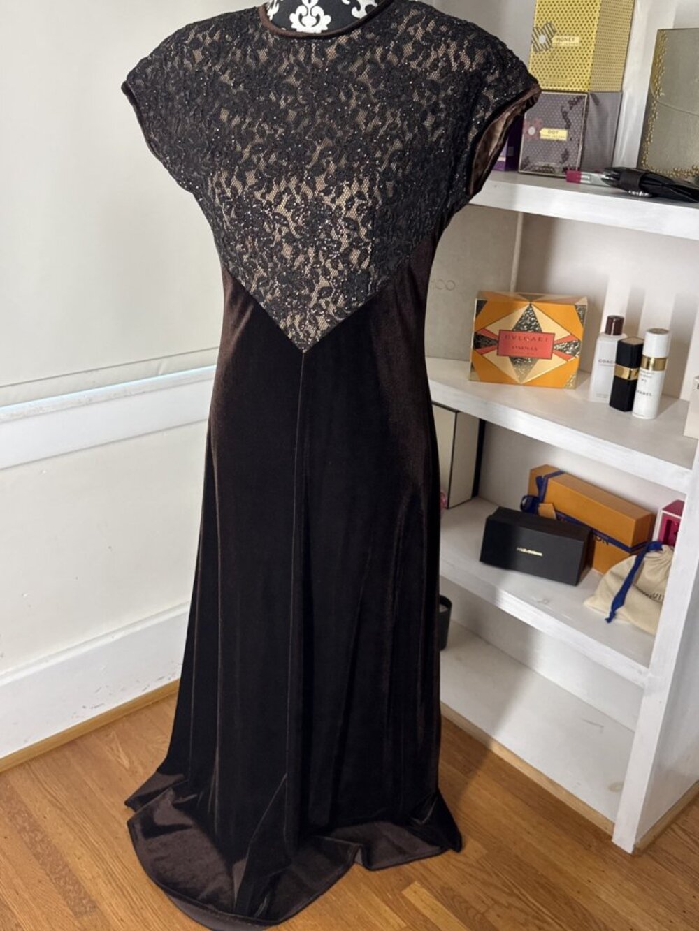 Vintage NWT Spiegel Brown Velvet Formal Gown Size 8 lace bling bodice high neck